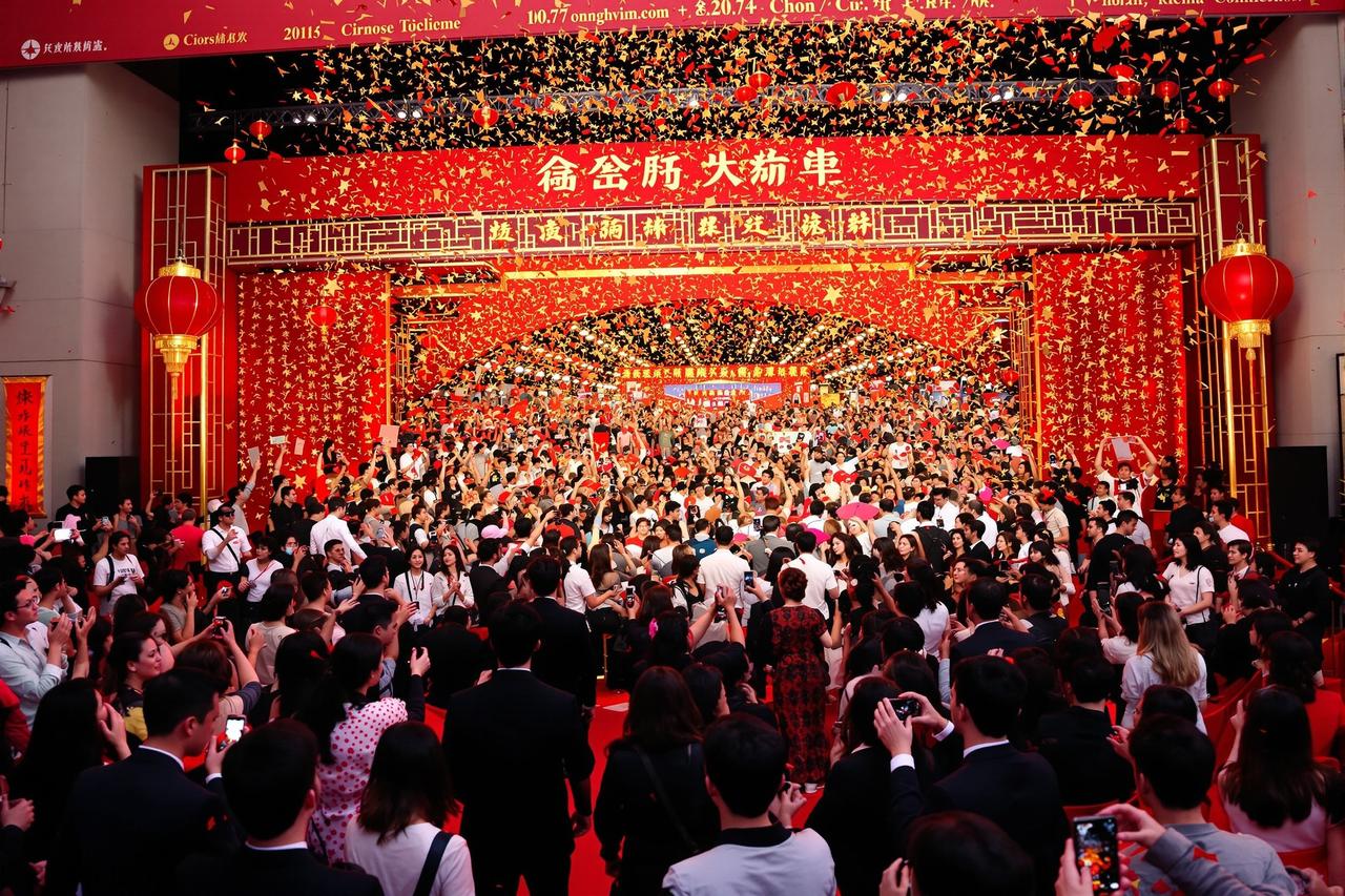 欧美成人视频《星辰大海》票房突破30亿，创华语科幻新纪录